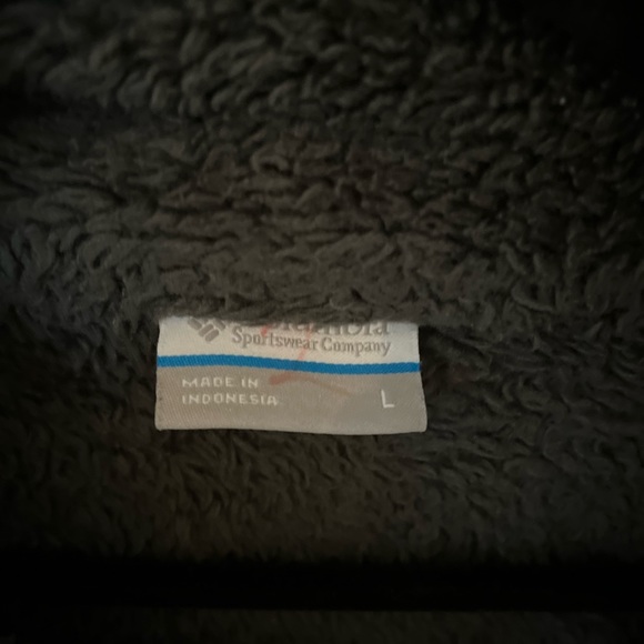 Women’s Columbia Zip up Fleece Jacket - Picture 3 of 4